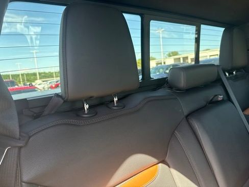 Used 2023 GMC Sierra 1500 AT4 w/ AT4 Premium Package AWD/4WD image 44