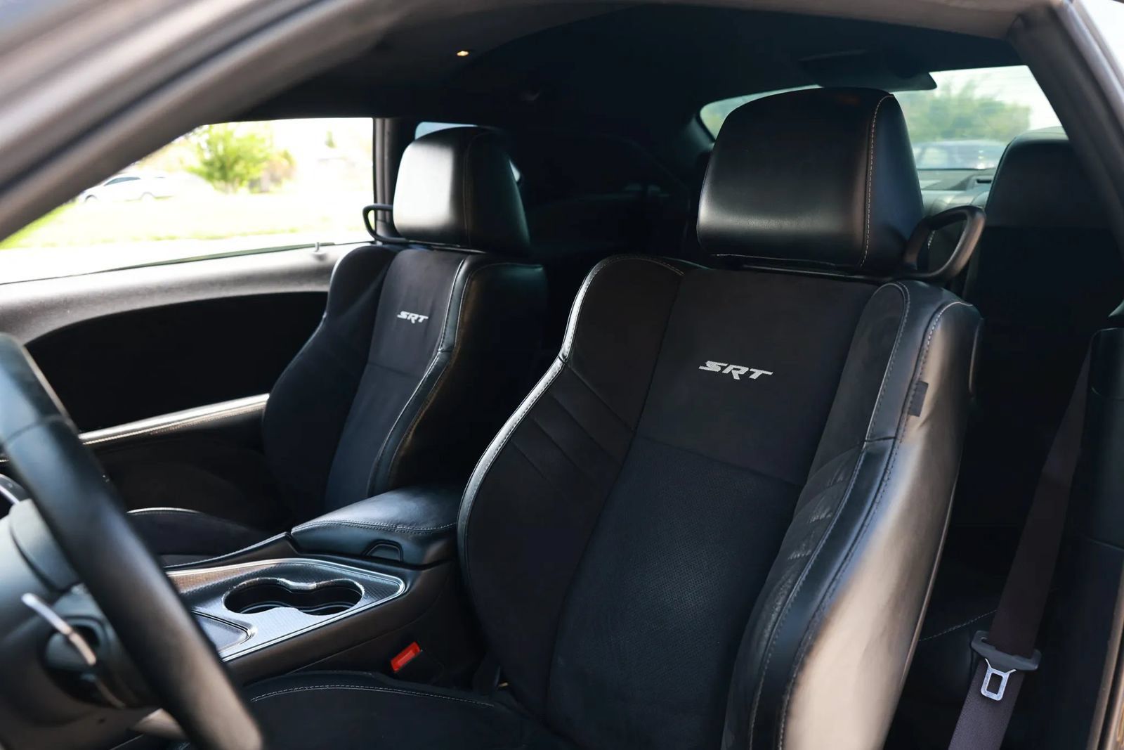 Used 2015 Dodge Challenger SRT Hellcat RWD image 17