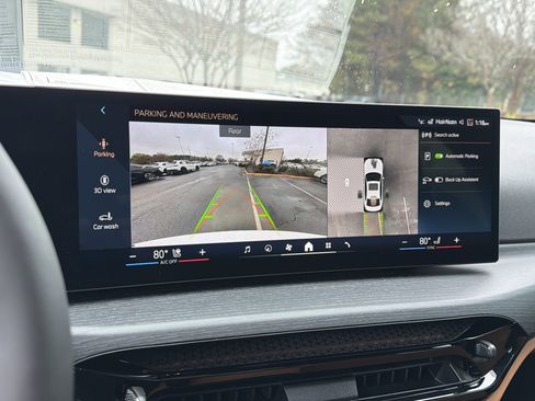 New 2026 BMW 330i Sedan w/ Premium Package image 4