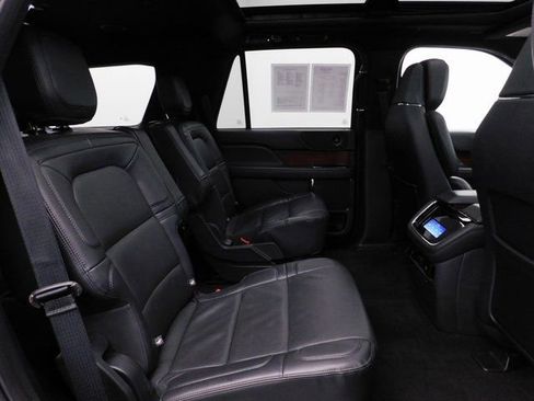 Used 2023 Lincoln Navigator Reserve image 31