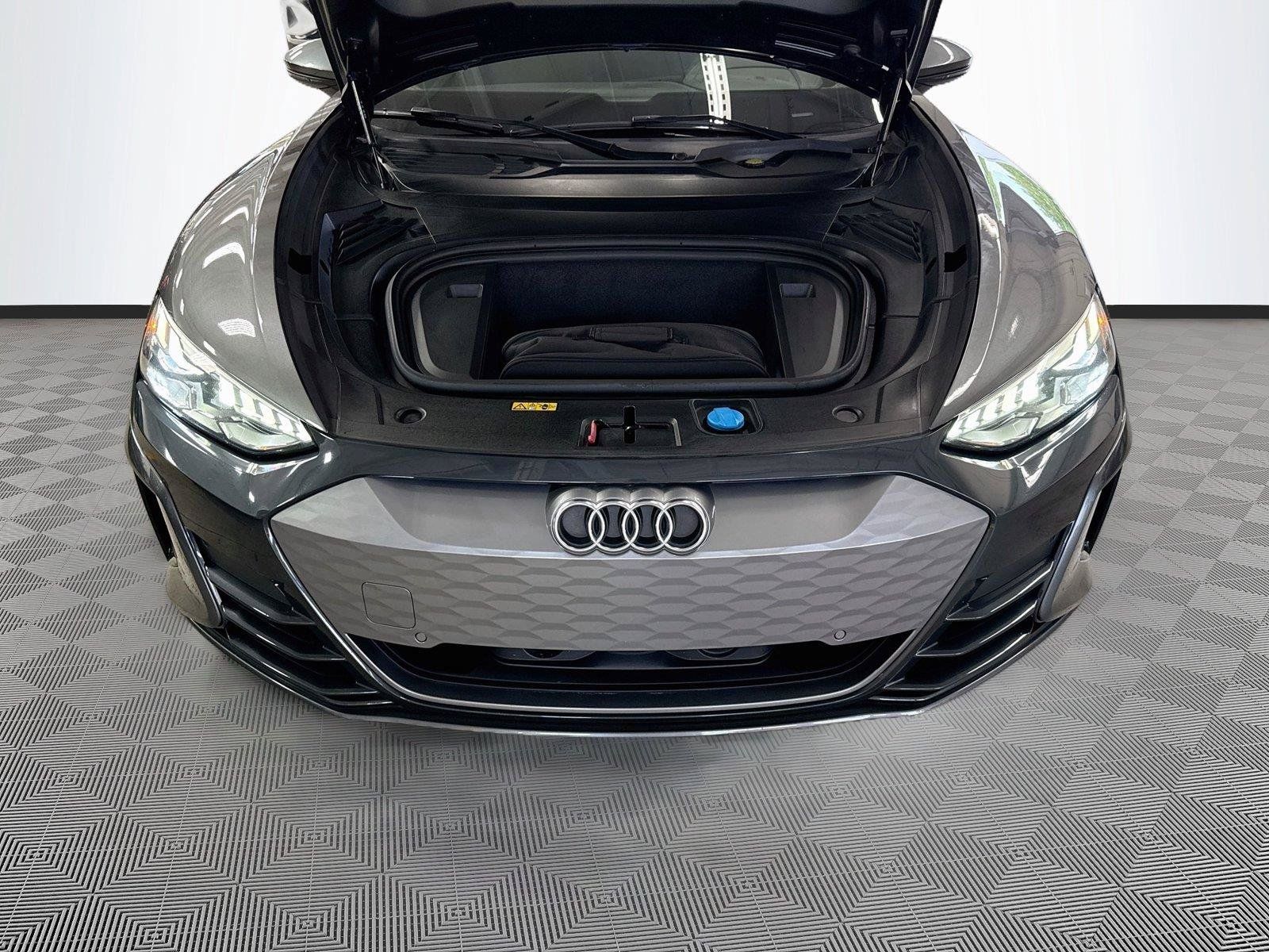 Used 2022 Audi e-tron GT Premium Plus AWD/4WD image 31