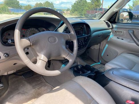 Used 2002 Toyota Sequoia SR5 AWD/4WD image 13