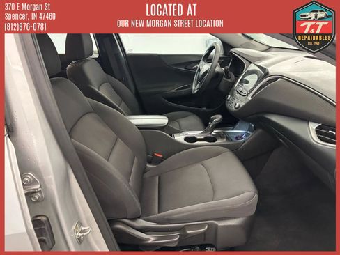 Used 2022 Chevrolet Malibu LT FWD image 32