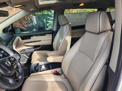 Used 2023 Honda Odyssey Elite image 31