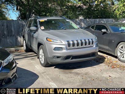 Used 2018 Jeep Cherokee Latitude Plus w/ Comfort/Convenience Group
