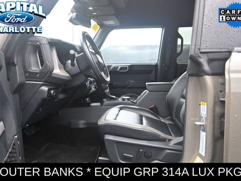 Used 2025 Ford Bronco Outer Banks AWD/4WD image 10