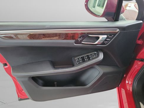 Used 2017 Porsche Macan GTS image 24