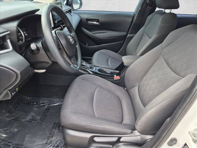Used 2021 Toyota Corolla LE FWD image 14