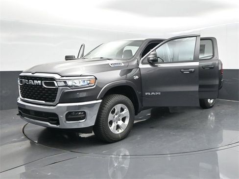 New 2026 RAM 1500 4x4 Crew Cab image 57