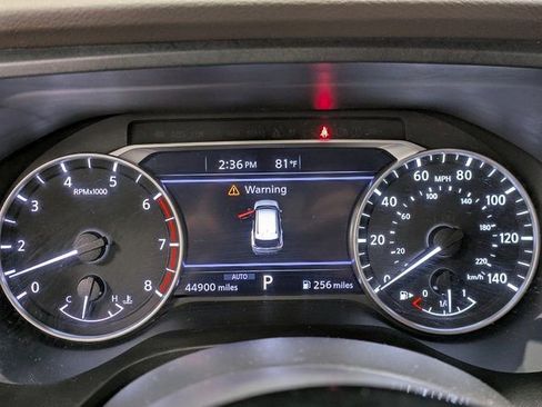 Used 2021 Nissan Rogue SV image 16