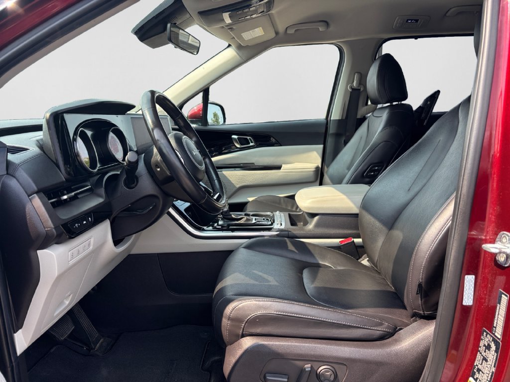 Used 2022 Kia Carnival SX FWD image 10