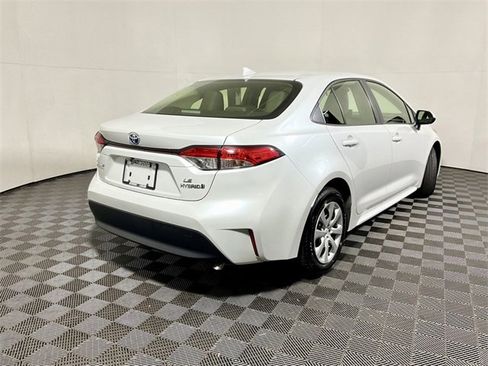 Used 2024 Toyota Corolla LE image 15