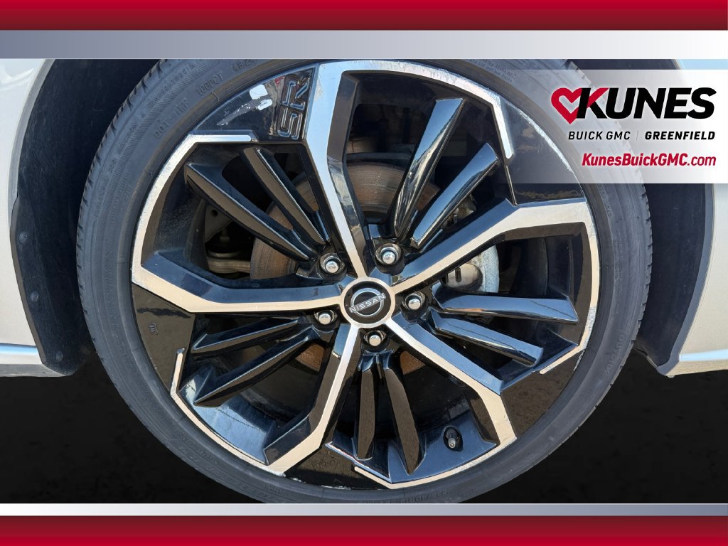 Used 2024 Nissan Altima 2.5 SR FWD image 12