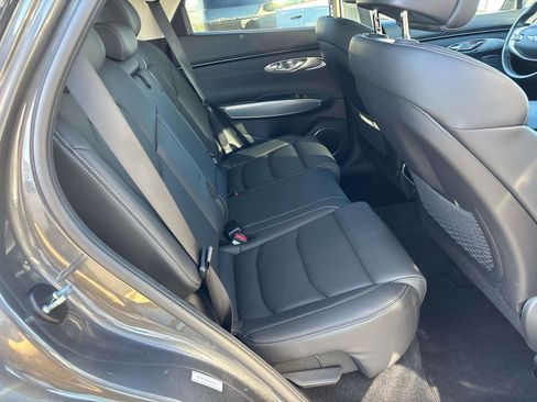 Used 2023 Genesis GV70 2.5T w/ Select Package image 13