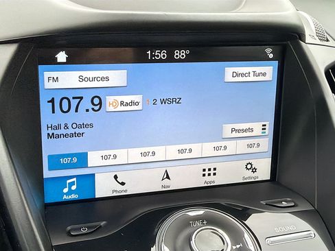 Used 2018 Ford Escape Titanium w/ Ford Safe & Smart Package FWD image 15