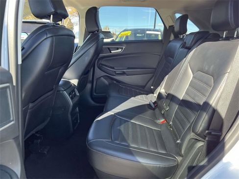 Used 2024 Ford Edge SEL image 10