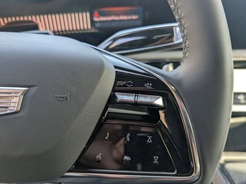 New 2026 Cadillac Optiq Sport 1 image 19