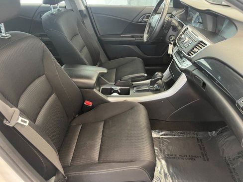 Used 2014 Honda Accord Sport image 14