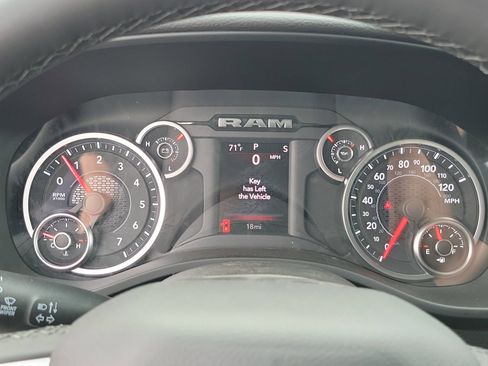 New 2026 RAM 1500 Big Horn AWD/4WD image 7
