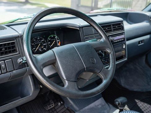 Used 1993 Volkswagen Eurovan GL FWD image 12