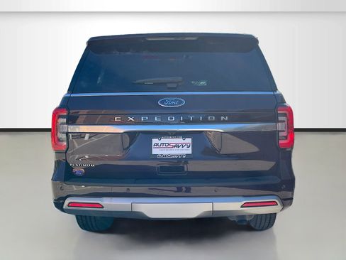 Used 2024 Ford Expedition Platinum AWD/4WD image 6