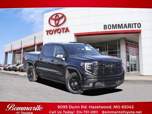 Used 2022 GMC Sierra 1500 Denali w/ Denali Reserve Package image 1