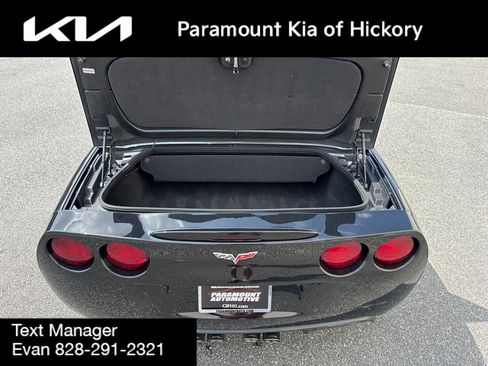 Used 2005 Chevrolet Corvette Convertible w/ Preferred Equipment Group RWD image 10