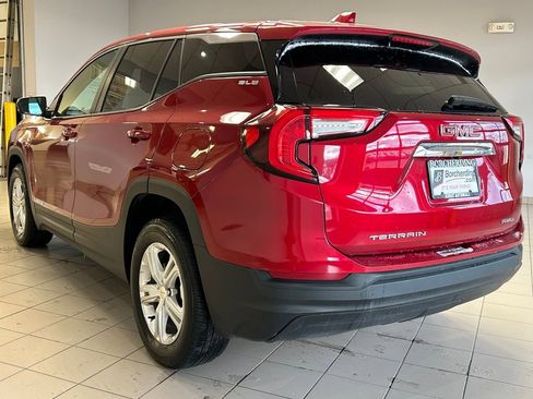 Used 2024 GMC Terrain SLE image 5