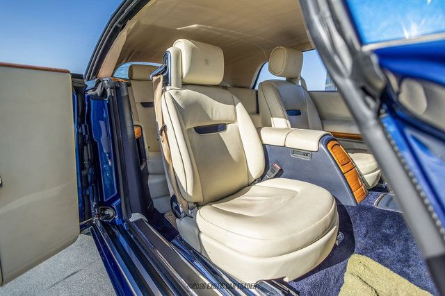 Used 2010 Rolls-Royce Phantom Drophead Coupe RWD image 70