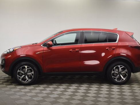 Used 2021 Kia Sportage LX image 11