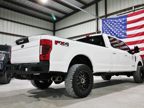 Used 2020 Ford F350 Lariat w/ Lariat Value Package AWD/4WD image 11