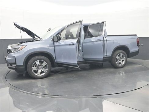 New 2025 Honda Ridgeline RTL image 35