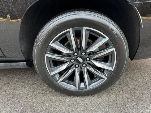 Used 2024 Cadillac Escalade ESV Sport w/ Touring Package image 13