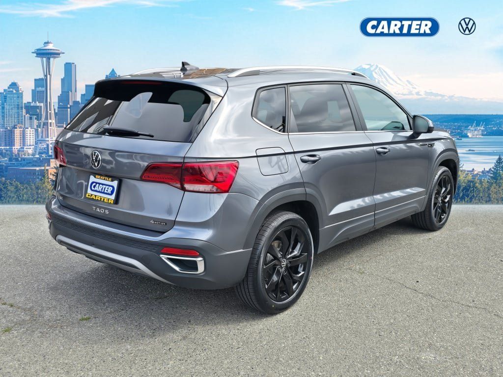 Used 2022 Volkswagen Taos SE w/ IQ.Drive SE Package AWD/4WD image 3