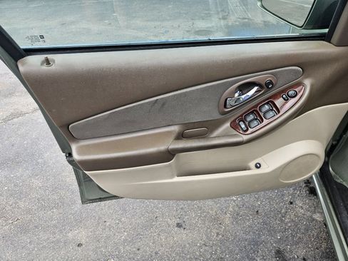 Used 2006 Chevrolet Malibu LT FWD image 12