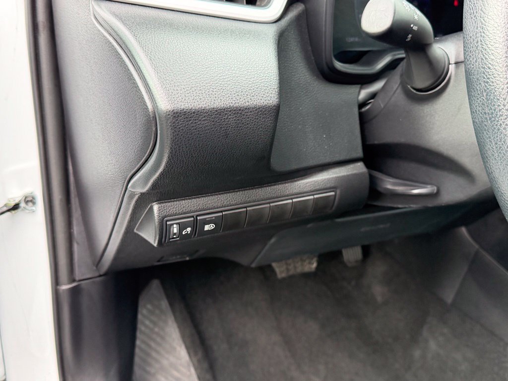 Certified 2026 Toyota Corolla LE FWD image 15