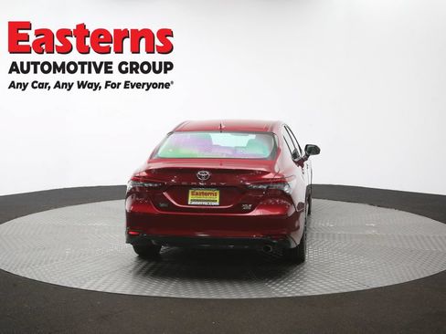 Used 2021 Toyota Camry XLE AWD/4WD image 38