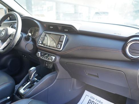 Used 2020 Nissan Kicks SR w/ SR Premium Package image 65