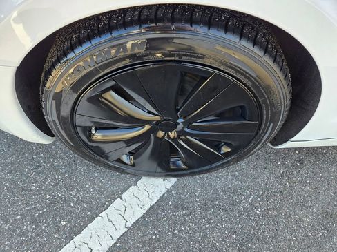 Used 2021 Tesla Model S Long Range image 12