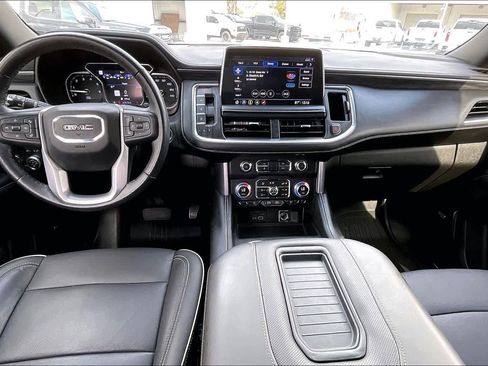 Used 2021 GMC Yukon XL SLT w/ SLT Premium Package image 13