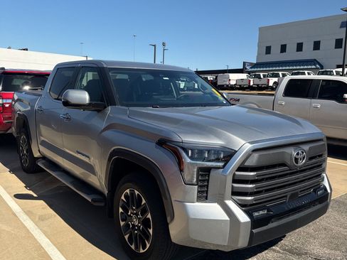 Used 2023 Toyota Tundra Limited image 4