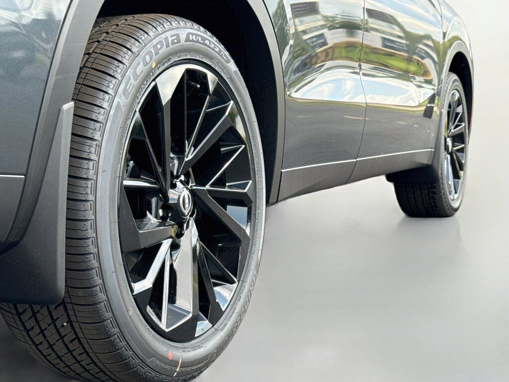 New 2026 Nissan Rogue SL AWD/4WD image 15
