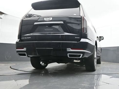 New 2026 Cadillac Escalade ESV Luxury w/ LPO, Radiant Package AWD/4WD image 45