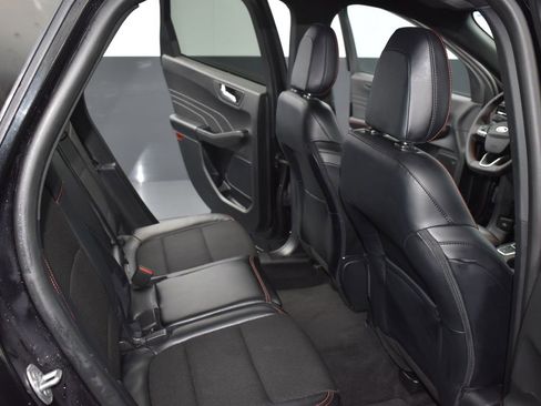 Certified 2025 Ford Escape ST-Line image 14