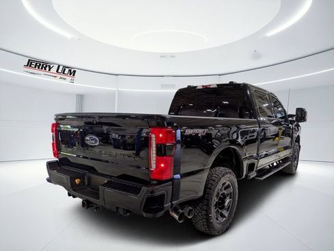 Used 2023 Ford F250 Lariat w/ Sport Appearance Package AWD/4WD image 3