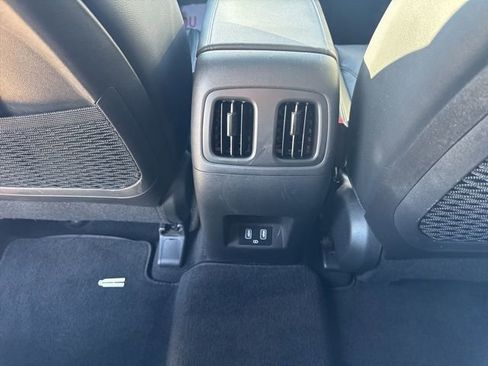 Used 2022 Hyundai Tucson Limited image 12