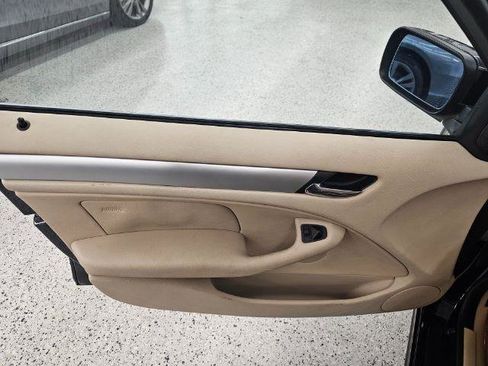 Used 2002 BMW 325i Sedan image 24