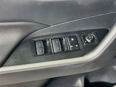 Certified 2024 Toyota RAV4 SE w/ Convenience Package AWD/4WD image 16