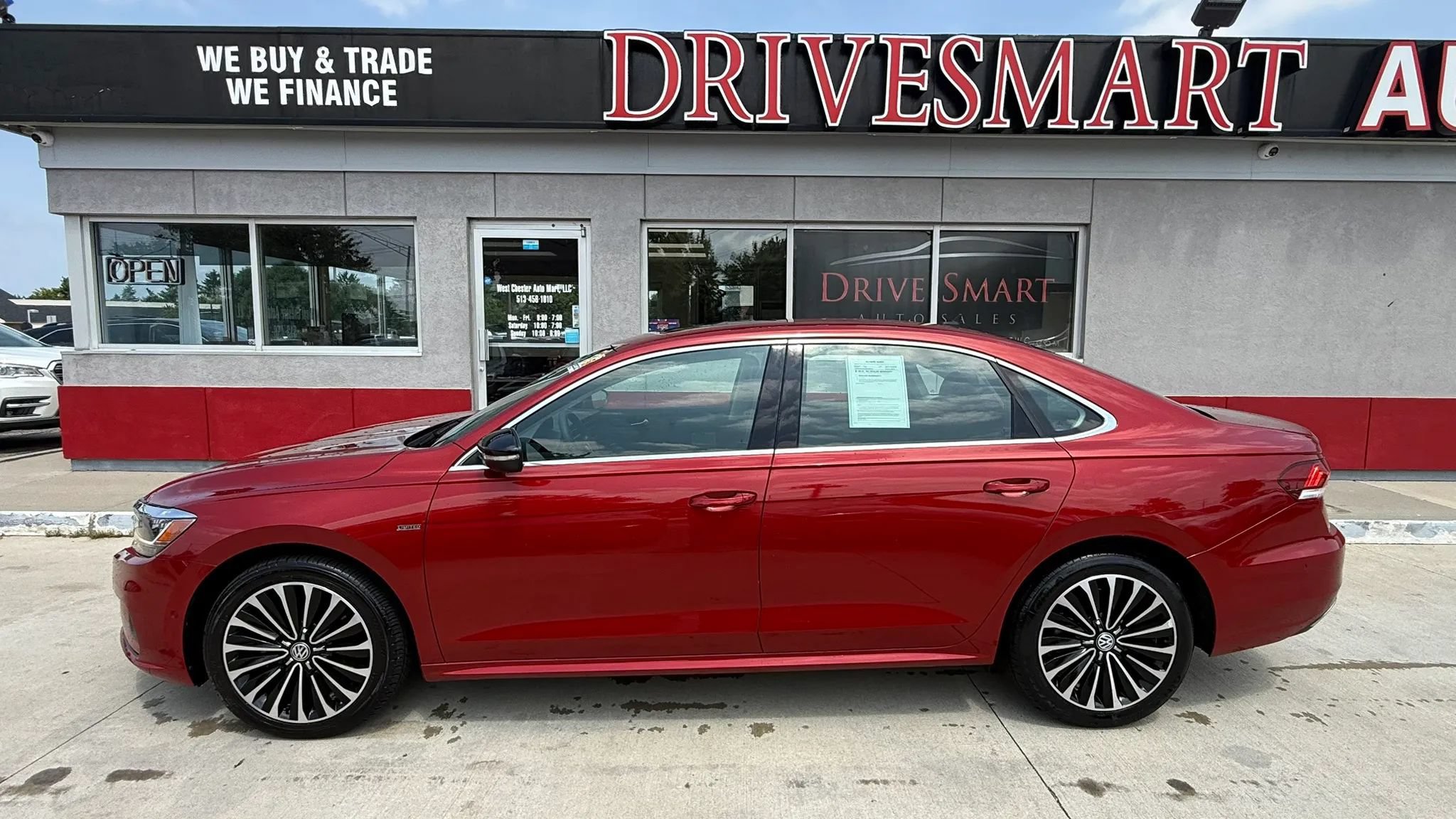Used 2022 Volkswagen Passat 2.0T FWD image 5