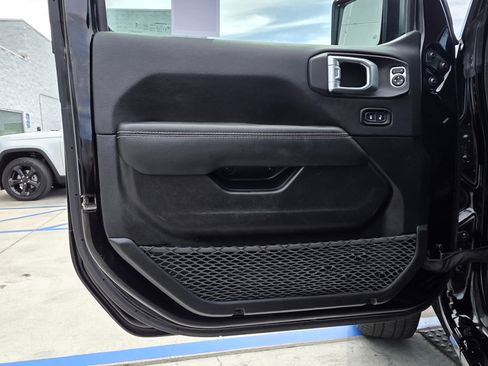 Certified 2023 Jeep Wrangler Sahara image 11